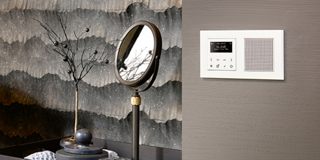 JUNG Smart Radio DAB+ bei Elektro Emmerich GmbH in Neuenstein Raboldshausen