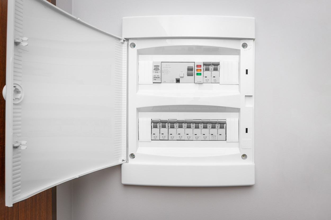 Über­spannungs­schutz bei Elektro Emmerich GmbH in Neuenstein Raboldshausen