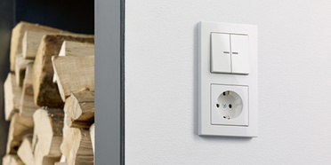 JUNG KNX Taster F 10 bei Elektro Emmerich GmbH in Neuenstein Raboldshausen