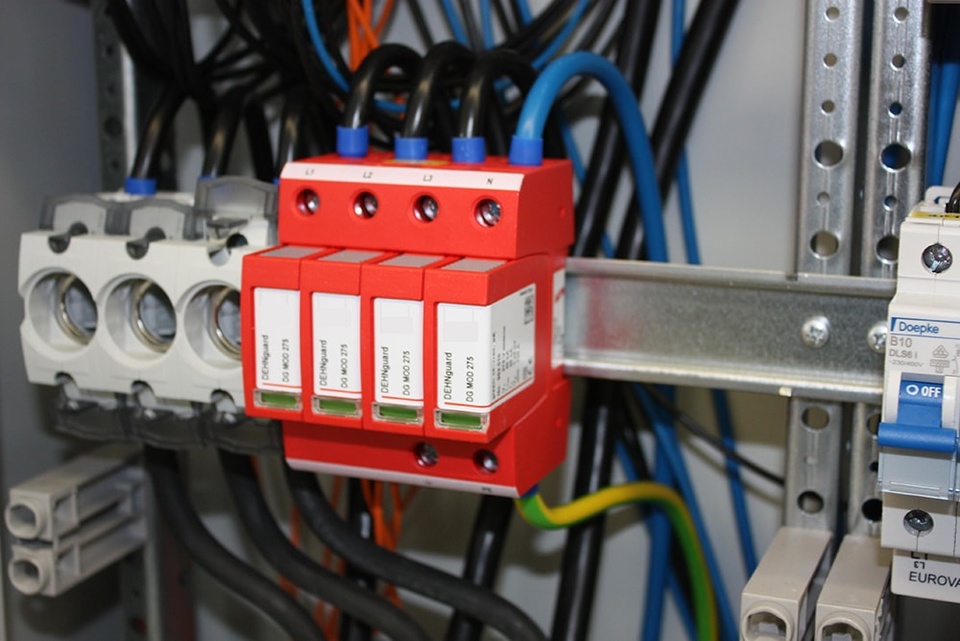 U berspannungsschutz bei Elektro Emmerich GmbH in Neuenstein Raboldshausen